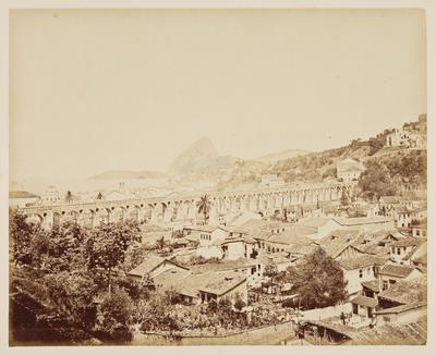 Arcos da Lapa, Santa Teresa e Glória; a partir do Morro do Santo Antônio
