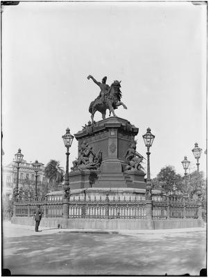 Monumento a D. Pedro I no Largo do Rocio, atual praça Tiradentes