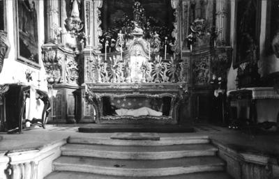 Basílica do Santuário Diocesano do Bom Jesus de Matosinhos, altar