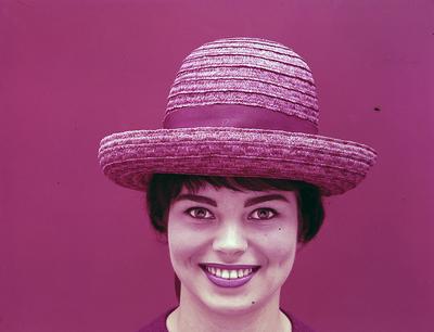 Karin Elisa Antunes Neigenfind - modelo