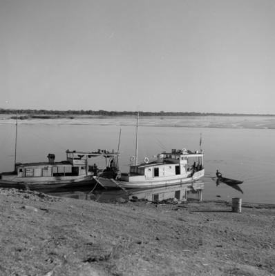 Embarcação na Ilha do Bananal