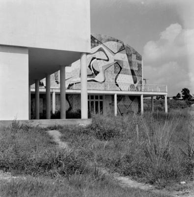 Painel de azulejos, de Burle Marx, na Fundação Oswaldo Cruz