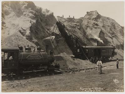 Demolição do Morro do Castelo, locomotiva da Administração dos Serviços do Arrasamento