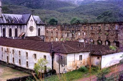 Santuário do Caraça e ruínas do colégio