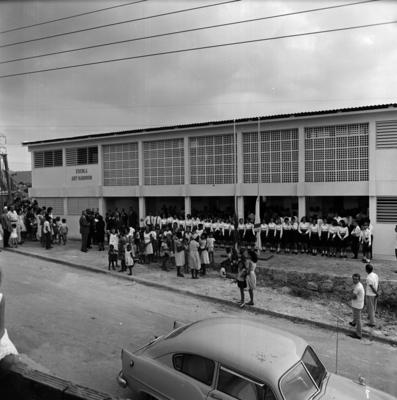 Inauguração da Escola Ary Barroso