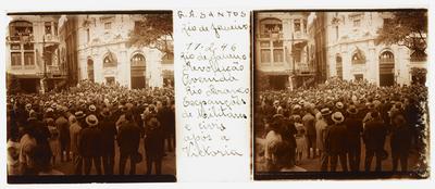 Revolução de 1930; militares e civis reunidos após a vitória