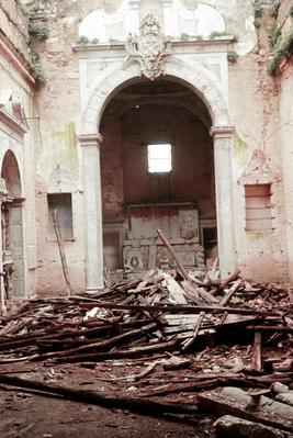 Edificação em ruínas