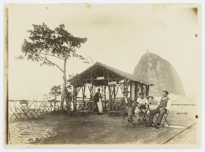Equipe de construção do bondinho do Pão de Açúcar