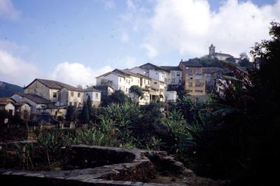 Vista de casas da Rua do Pilar