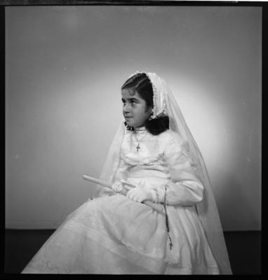 Primeira comunhão - criança não identificada