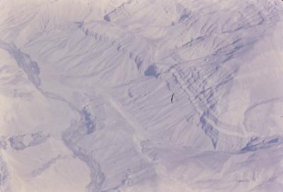 Vista aérea da janela do avião, trajeto entre Buenos Aires (Argentina) e Santiago (Chile)