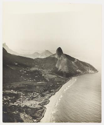 Vista aérea do Rio de Janeiro - construção do Hotel lntercontinental