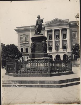 Estátua de José Bonifácio