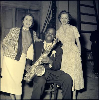 Isaurinha Garcia, Pixinguinha e Elza Laranjeira