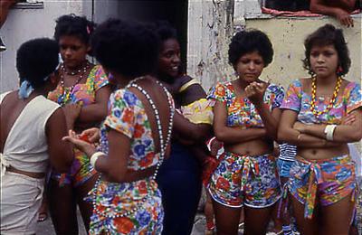 Série Bahia Antiga e Nova - Foliões de bloco carnavalesco