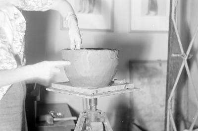 Elizabeth Nobling no ateliê