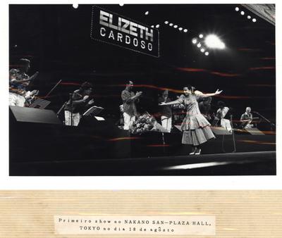 Elizeth Cardoso no palco