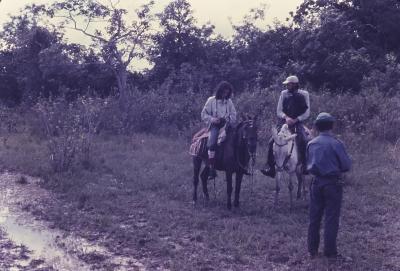 Jorge Bodanzky e Ana Carolina Teixeira Soares no pantanal