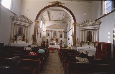 Interior de igreja