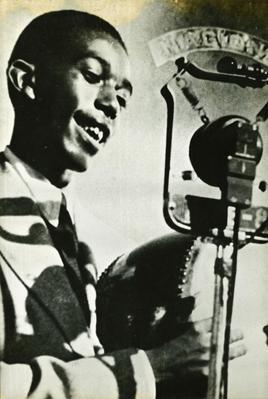 Vassourinha ao microfone