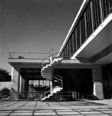 Estação de Hidroaviões do Aeroporto Santos Dumont, projeto de Attilio Correia Lima e Burle Marx