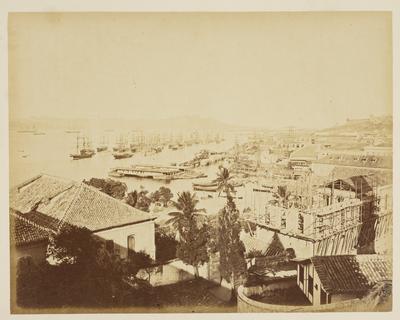 Vista do porto e da alfândega