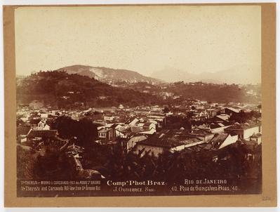 Santa Teresa e Corcovado, vistos do Morro de Santo Antônio