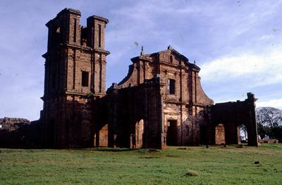 Ruínas da Igreja de São Miguel Arcanjo