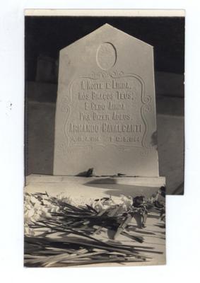 Túmulo de Armando Cavalcanti