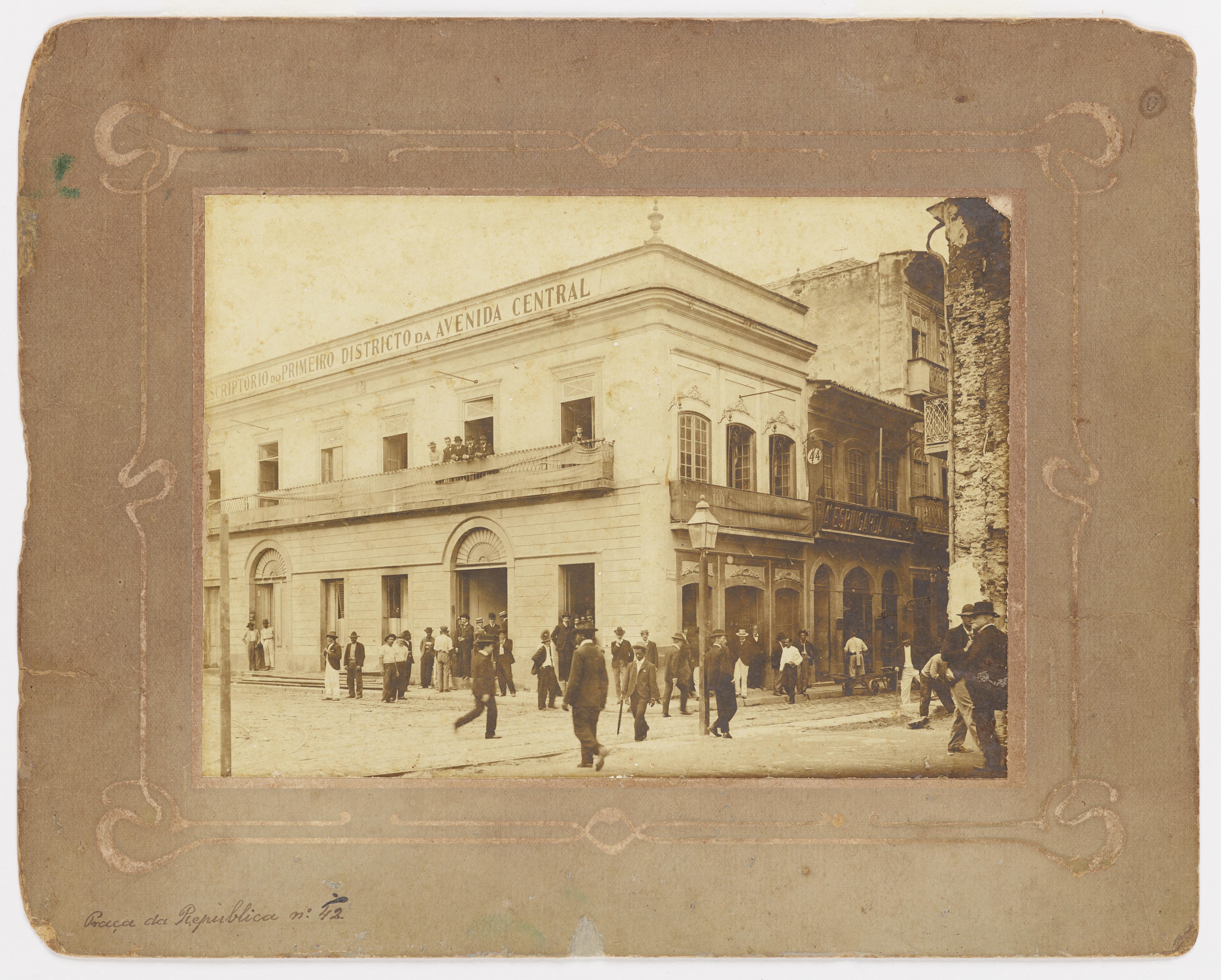 Escritório do Primeiro Distrito da Avenida Central na Prainha