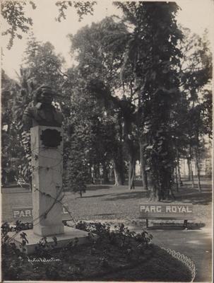 Busto de Mestre Valentim