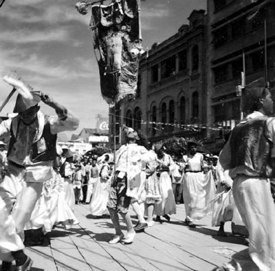 Desfile de agremiação carnavalesca