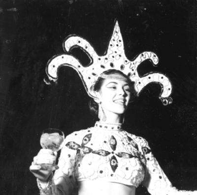 Angelita Martinez no baile de carnaval do Theatro Municipal