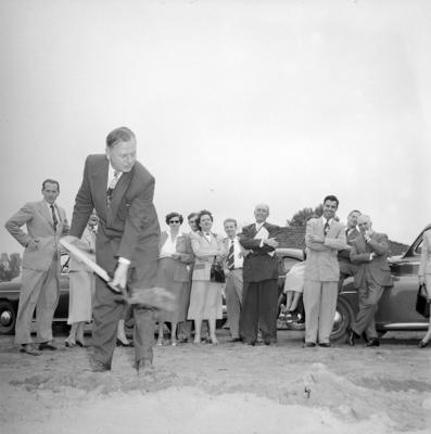 Squibb - pedra fundamental