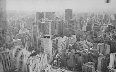 Sobrevoo de helicóptero em São Paulo