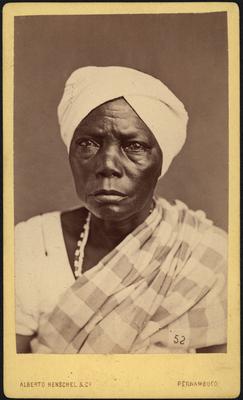 Retrato - mulher negra não identificada