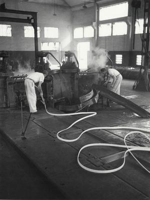 Laminação de cobre em fábrica Pirelli