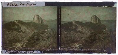 Bairro da Urca e Morro do Pão de Açucar; tomados do Morro da Babilônia