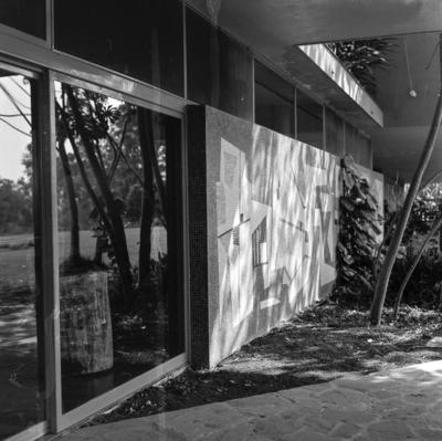 Residência de Olivo Gomes, projeto dos arquitetos Rino Levi, Roberto Cerqueira César e Burle Marx