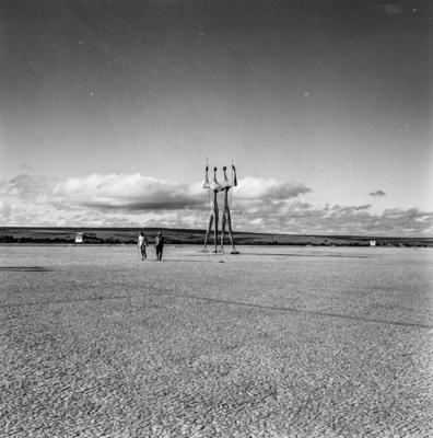 "Os Candangos" ou "Os Guerreiros", escultura de Bruno Giorgi