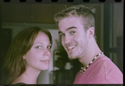 Anna Bodanzky com seu namorado