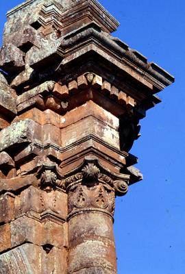 Ruínas da Igreja de São Miguel Arcanjo