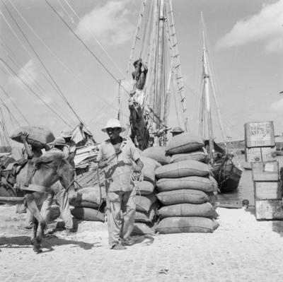 São Luís, movimento no porto