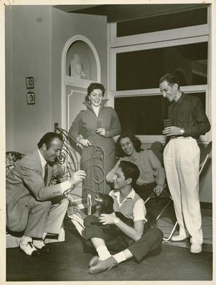 Yara Salles, Vitor Binot e Babalu