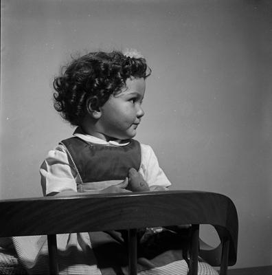 Angela Maria Azevedo - criança