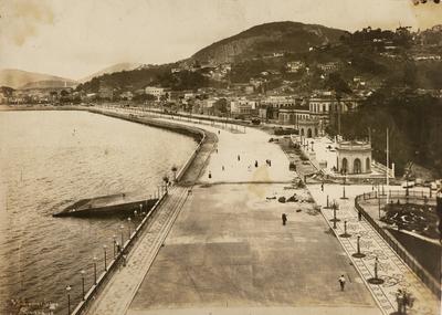 Avenida Beira-Mar na altura do Passeio Público