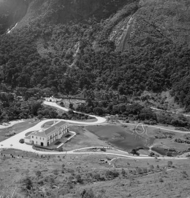 Residência de Odette Monteiro, projeto do arquiteto Wladimir Alves de Souza e Burle Marx