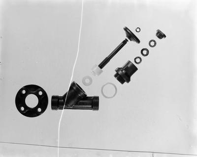 Henry Robert Emil Doux - válvula de plástico