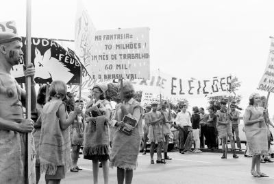 Passeata de calouros da Universidade de Brasília