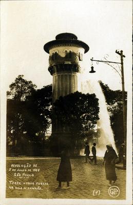 Efeitos da Revolução de 1924 – Torre de água furada por bala de canhão